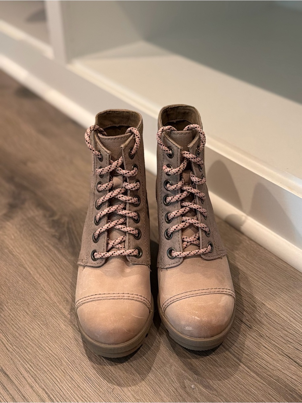 Sorel Womens Beige/Pink Lace-Up Ankle Boots - Picture 2 of 3
